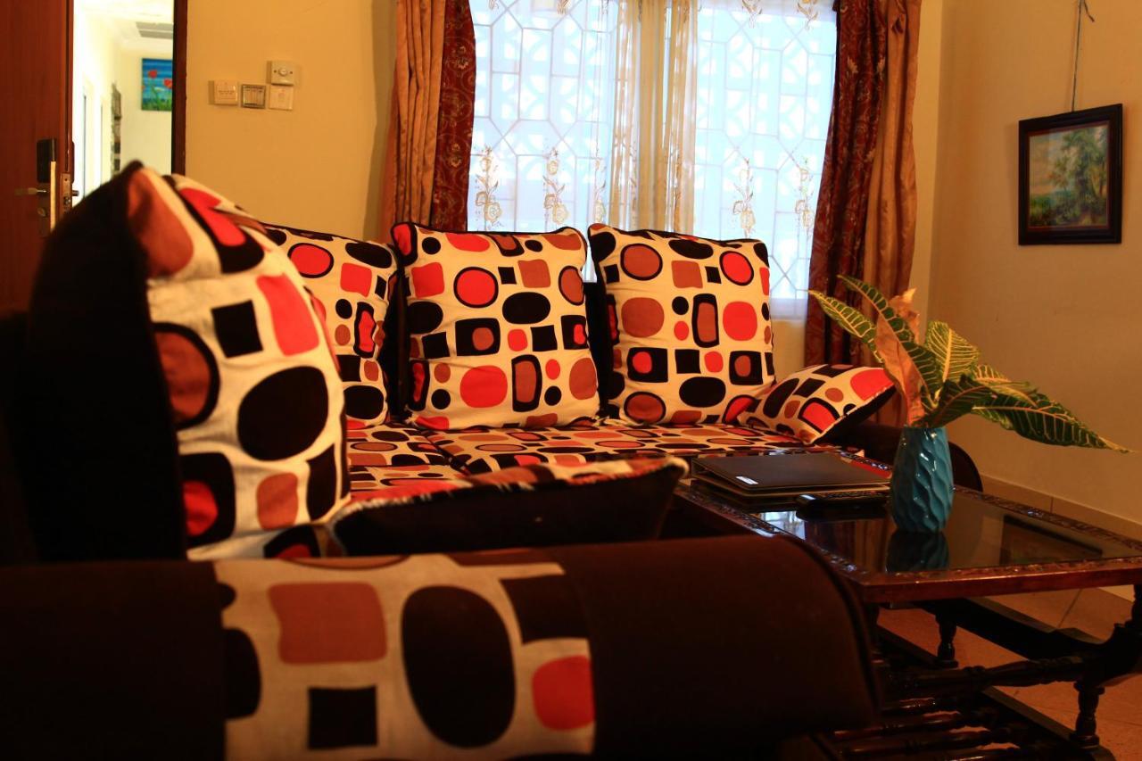 Chamiachi Hotel & Apartments Bamburi Extérieur photo