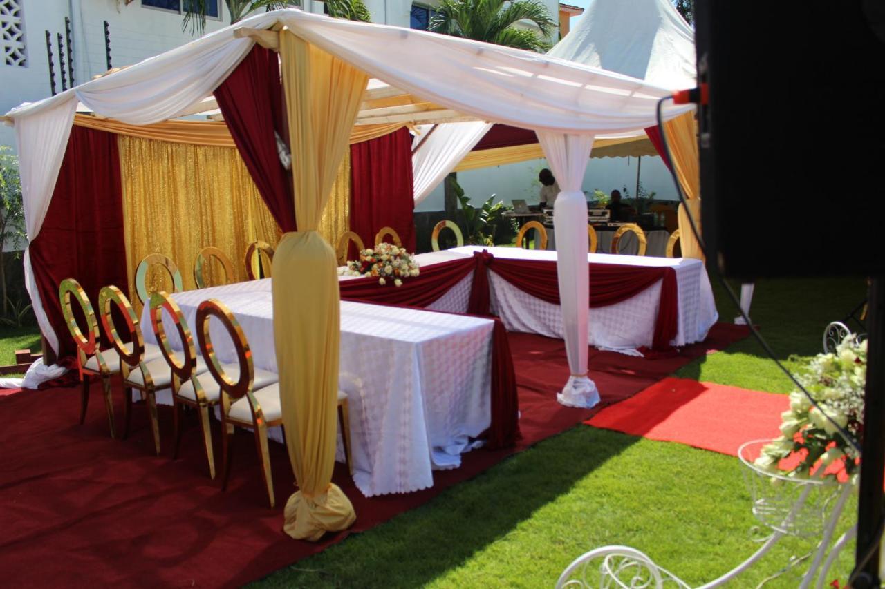 Chamiachi Hotel & Apartments Bamburi Extérieur photo